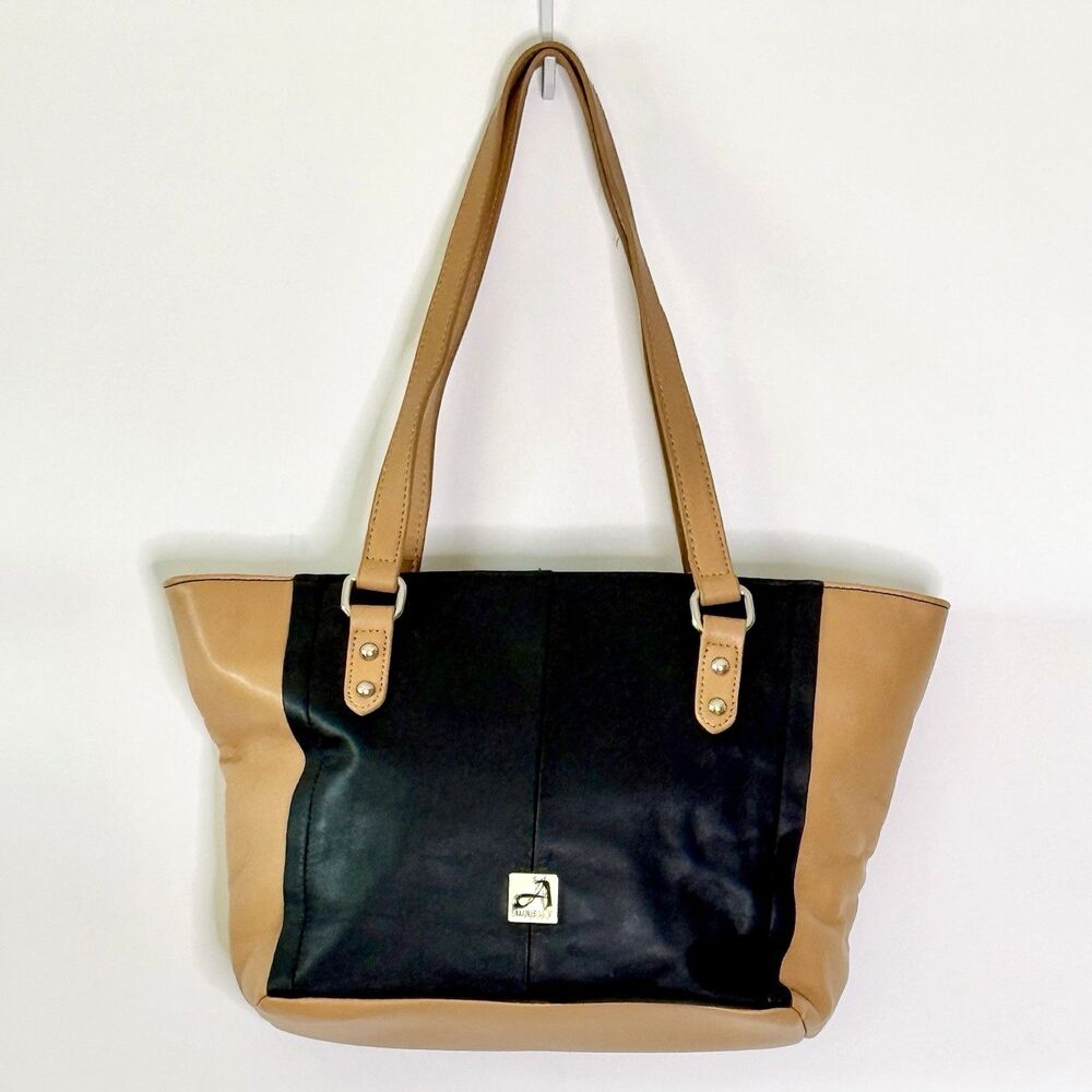 AURIELLE Purse Handbag Tote Black Tan Leather Double Handle Zipper Business City